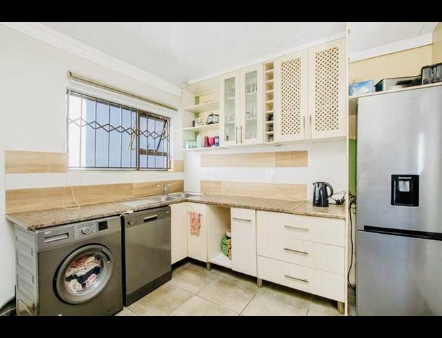 4 BEDROOM HOUSE FOR SALE IN GLEN RIDGE